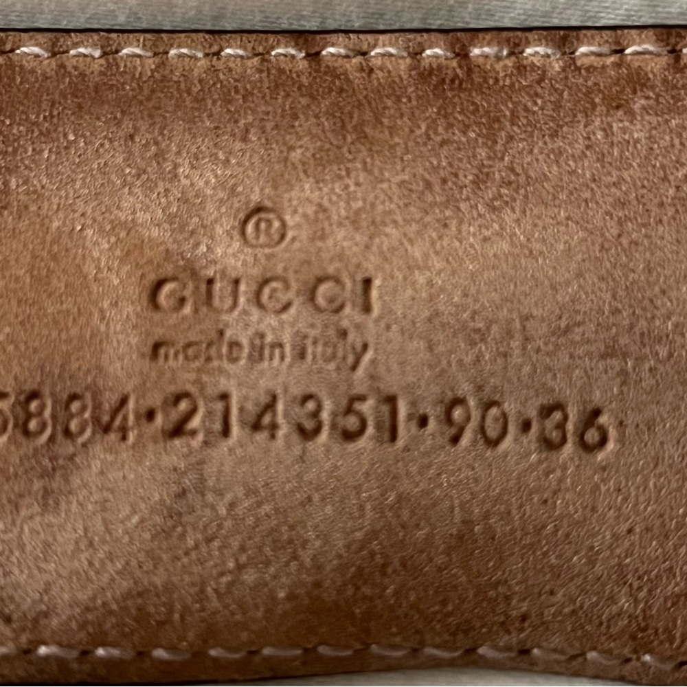 Gucci Black Belt with Gold Logo Buckle - Picture 2 of 6